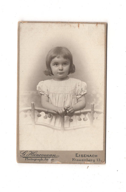 Fotografie Niedliches kleines Mädchen - Eisenach 1900er / CDV M1-27