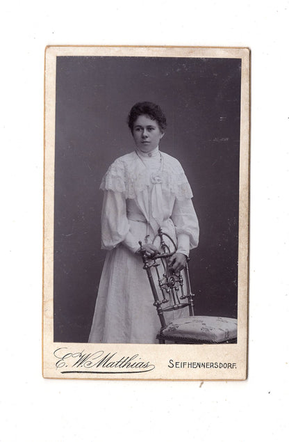 Fotografie Feine Dame - Seifhennersdorf um 1900 / CDV L1-25
