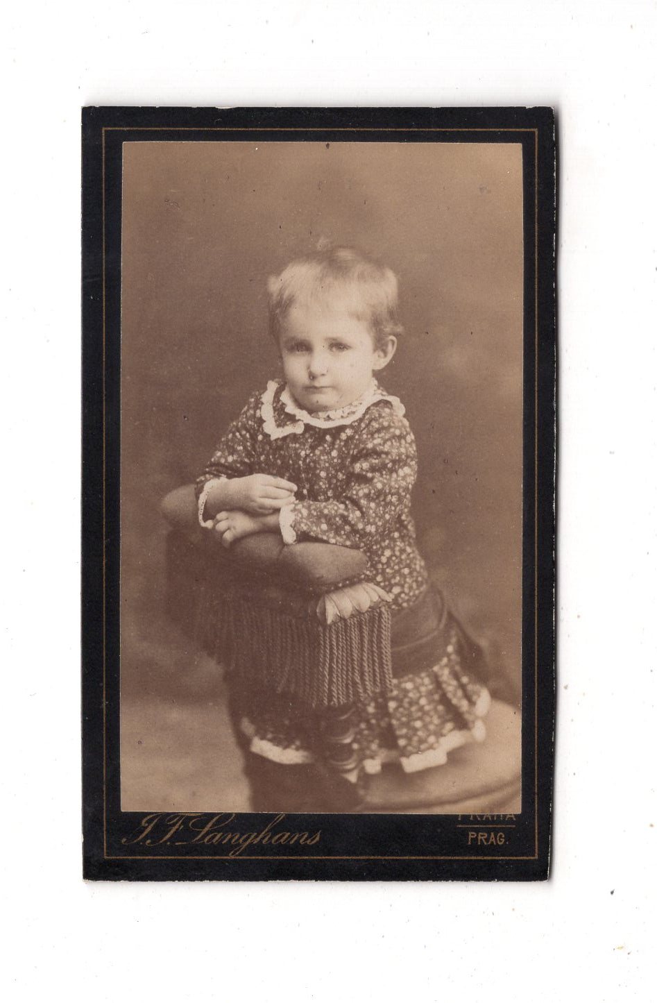 Fotografie Niedliches kleines Mädchen - Praha Prag 1880er / CDV M1-27