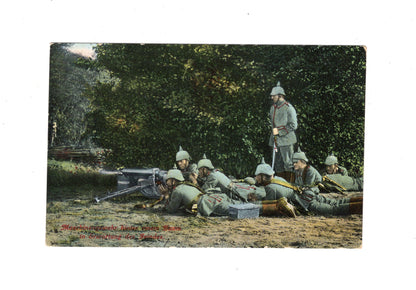 Ansichtskarte / Feldpost Maschinengewehr in Erwartung des Feindes - 1918