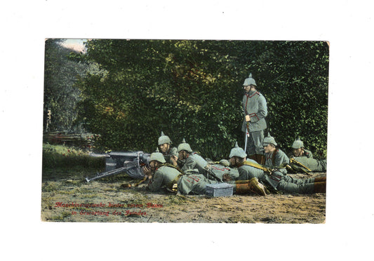 Ansichtskarte / Feldpost Maschinengewehr in Erwartung des Feindes - 1918
