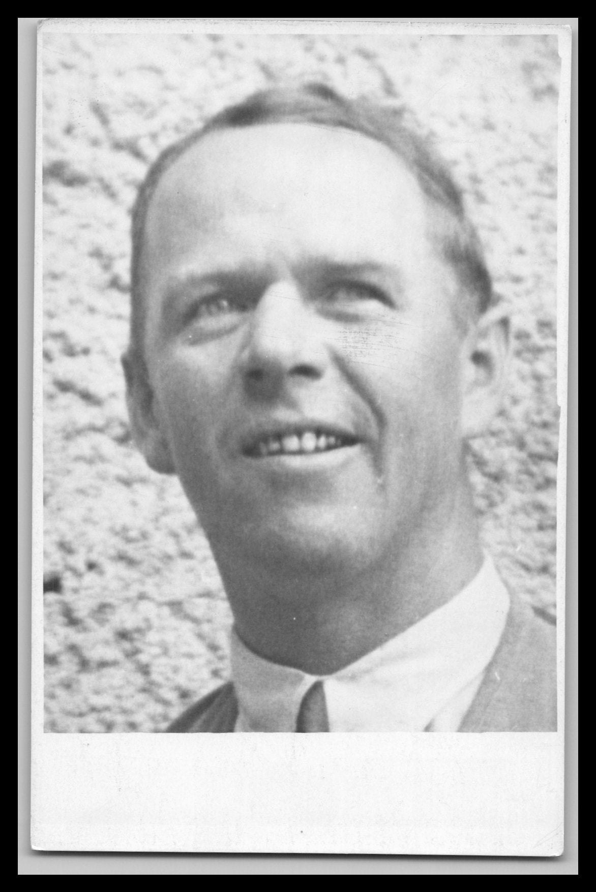 Ansichtskarte Herrenportrait / Feiner Herr