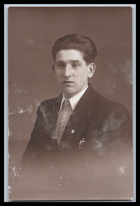 Ansichtskarte Herrenportrait / Feiner Herr