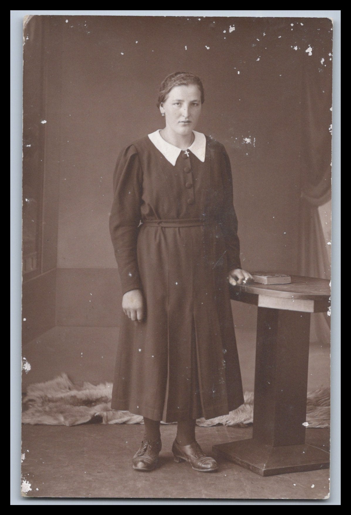 Ansichtskarte Damenportrait / Junge Frau