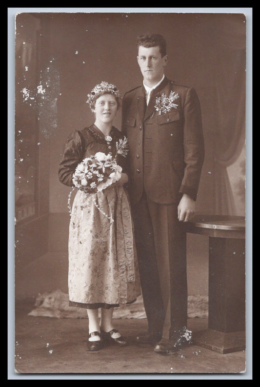 Ansichtskarte Feines Paar / Mann und Frau