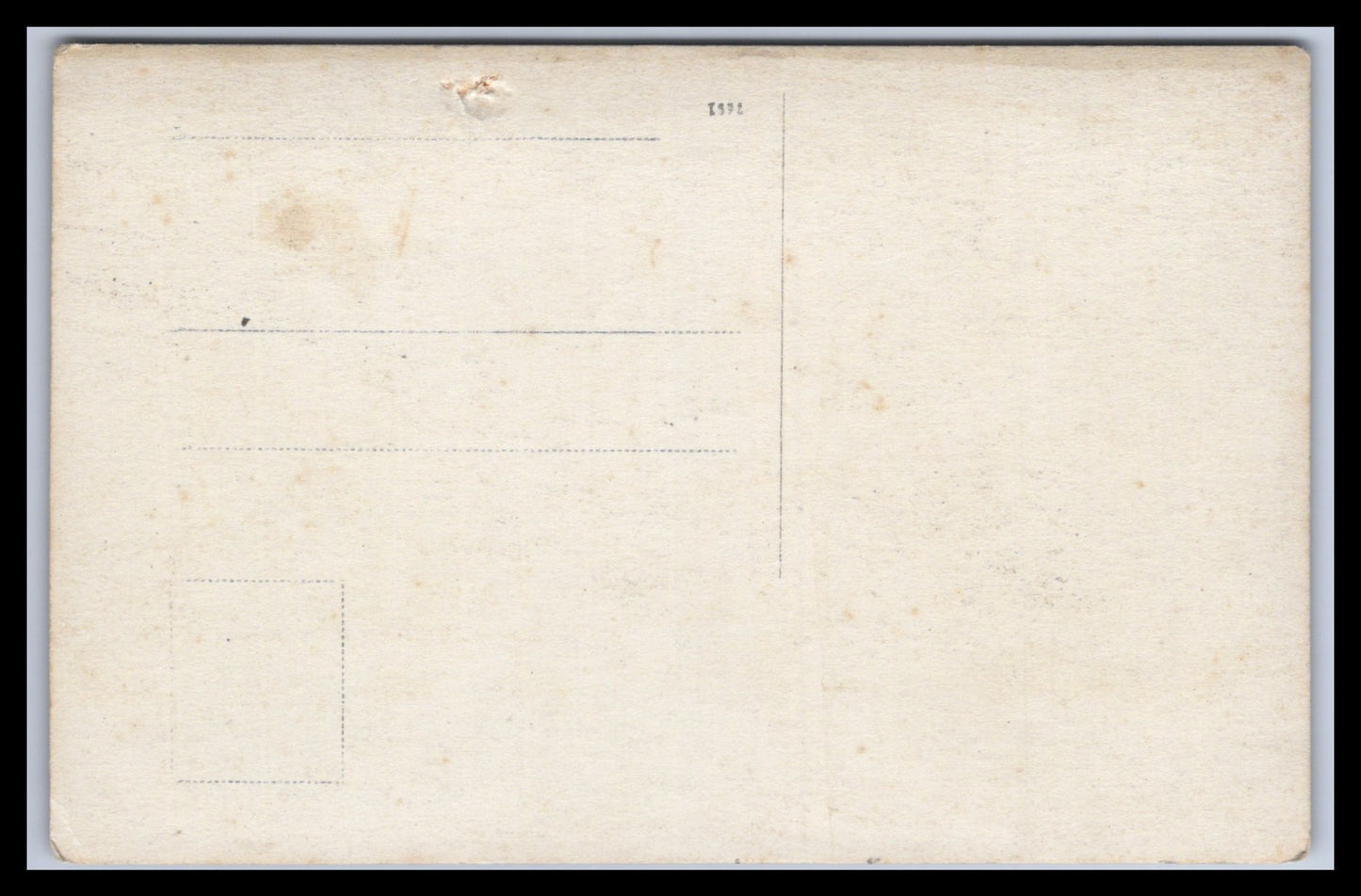 Ansichtskarte Schönes Gruppenbild beim Picknick im Wald