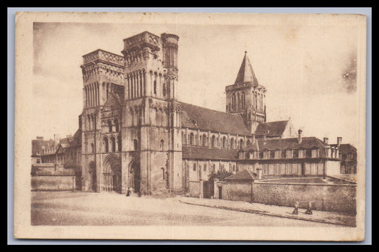 Ansichtskarte Caen / L´ Abbaye aux Dames - Frankreich