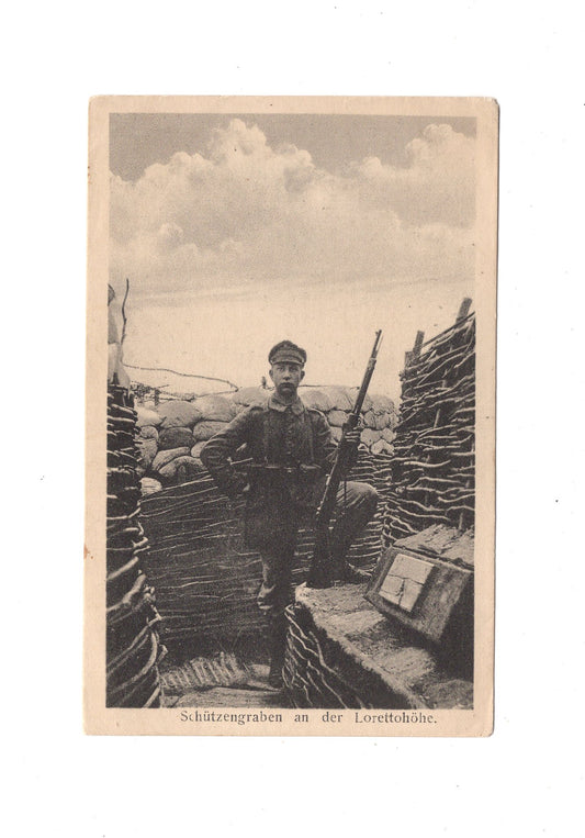 Ansichtskarte Soldat im Schützengraben an der Lorettohöhe
