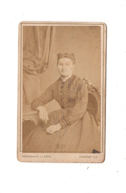 Fotografie Feine Dame - Frankfurt Oder 1870er / CDV L1-26