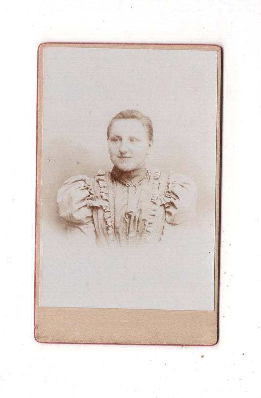 Fotografie Damenportrait - unbekannter Ort 1890er / CDV N1-15