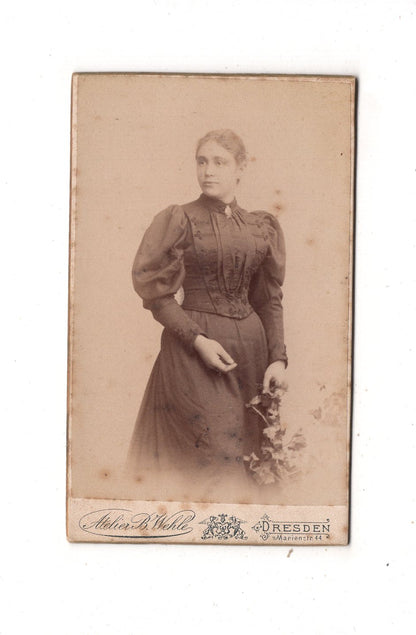 Fotografie Feine Dame - Dresden um 1890 / CDV L1-26