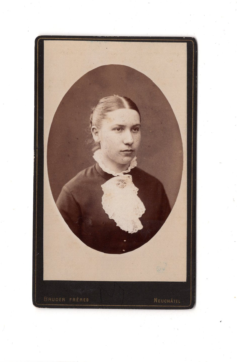 Fotografie Damenportrait - Neuchatel 1880er / CDV C1-05