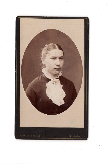 Fotografie Damenportrait - Neuchatel 1880er / CDV C1-05