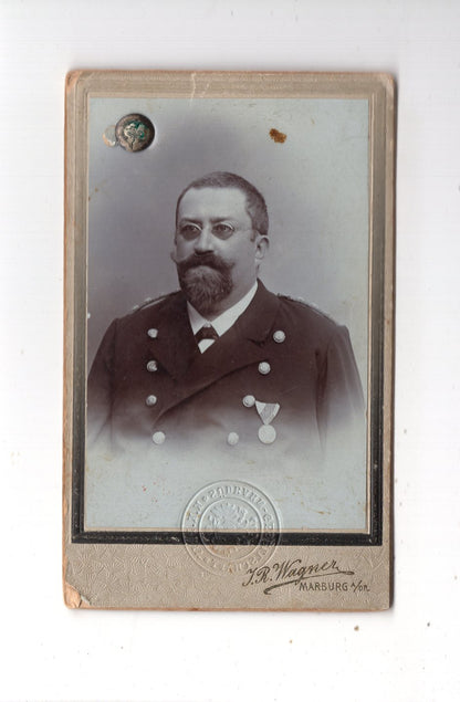 Fotografie K. u. k. Soldat mit Orden / Marine ? - Marburg / Maribor 1900er