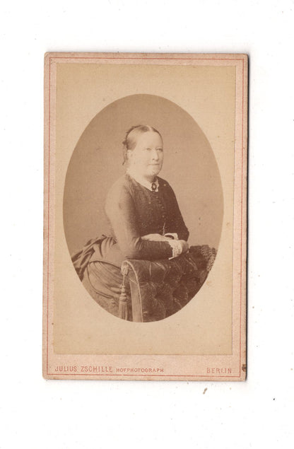 Fotografie Feine Dame - Berlin 1870er / CDV L1-26