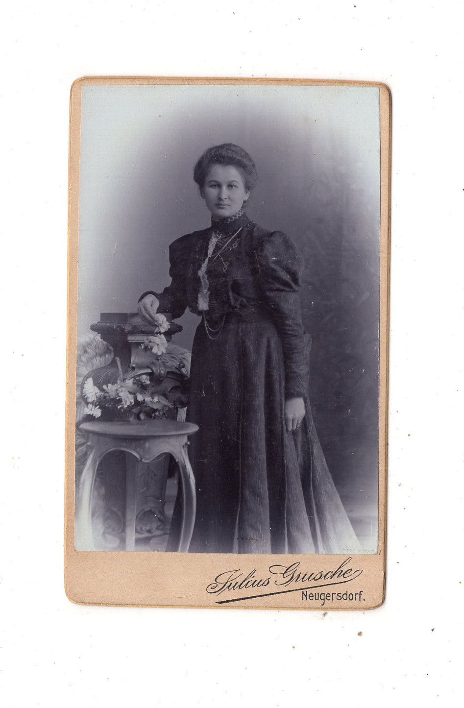 Fotografie Feine Dame - Neugersdorf um 1900