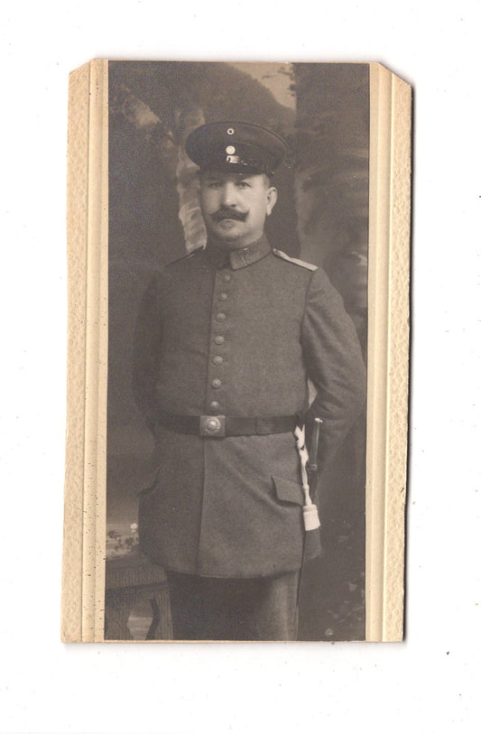 Fotografie Soldat - unbekannter Ort 1910er / CDV M1-08