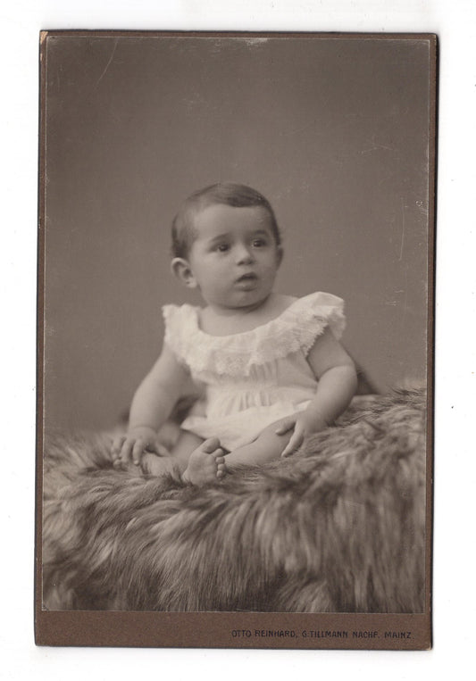 Fotografie Schönes Kinderbild / Baby / benannt - Mainz 1908 / CAB U-24