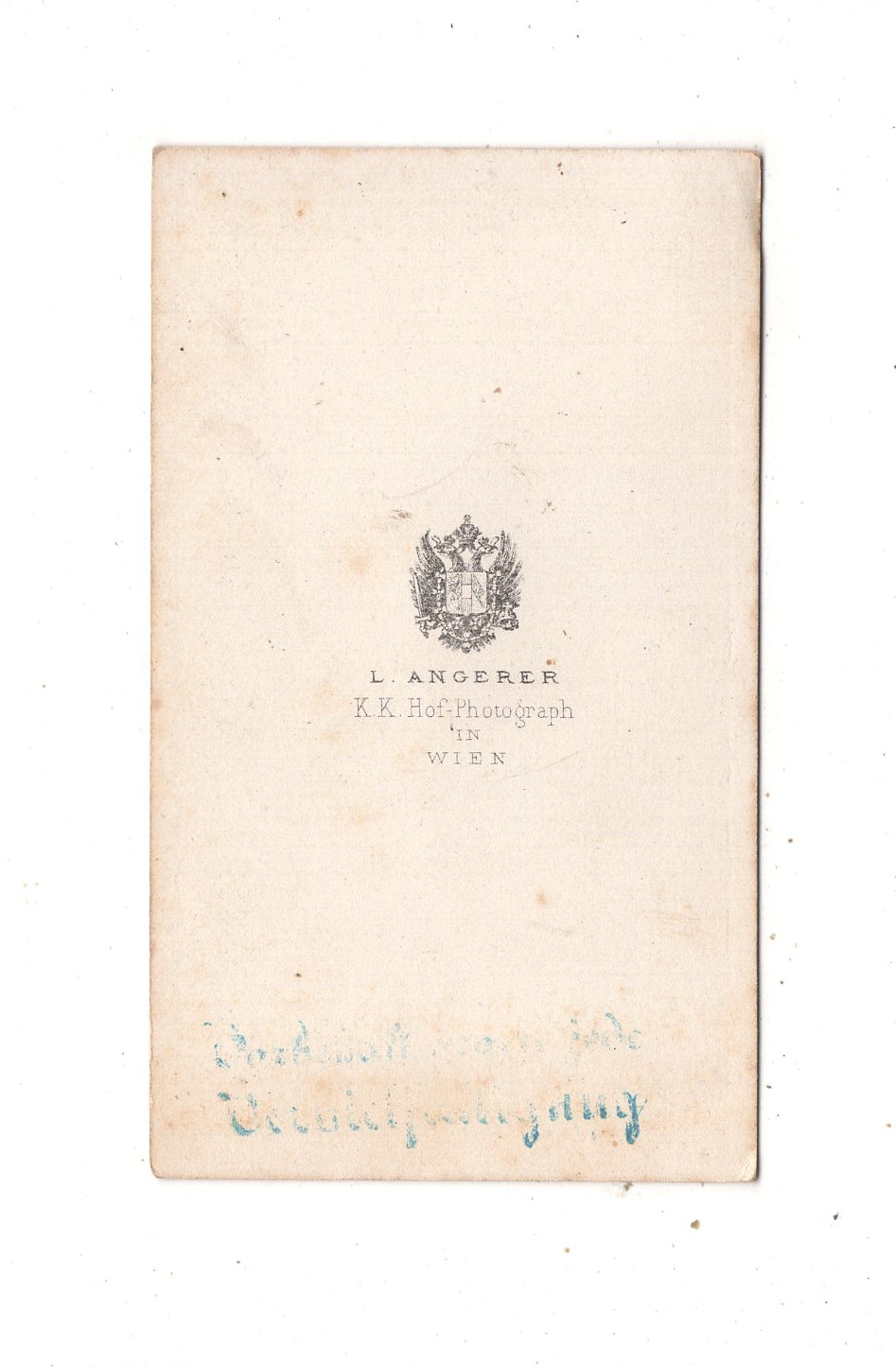 Fotografie K. u. k. Soldat mit Orden - Wien 1860er