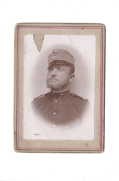 Fotografie K. u. k. Soldat - unbekannter Ort um 1900