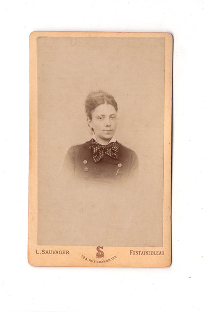 Fotografie Damenportrait - Fontainebleau 1880er / CDV C1-06