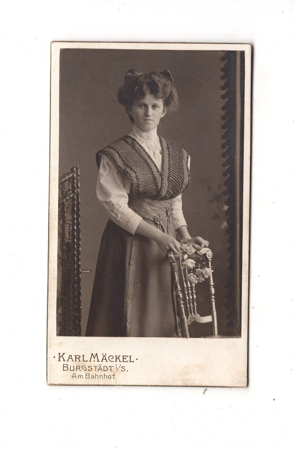 Fotografie Feines junges Mädchen - Burgstädt 1900er / CDV L1-27