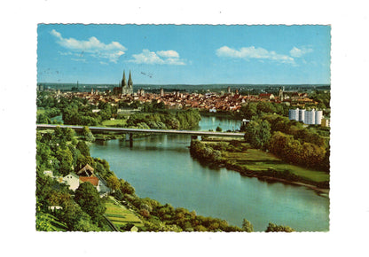 Ansichtskarte Regensburg / Gesamtansicht mit neuer Donaubrücke