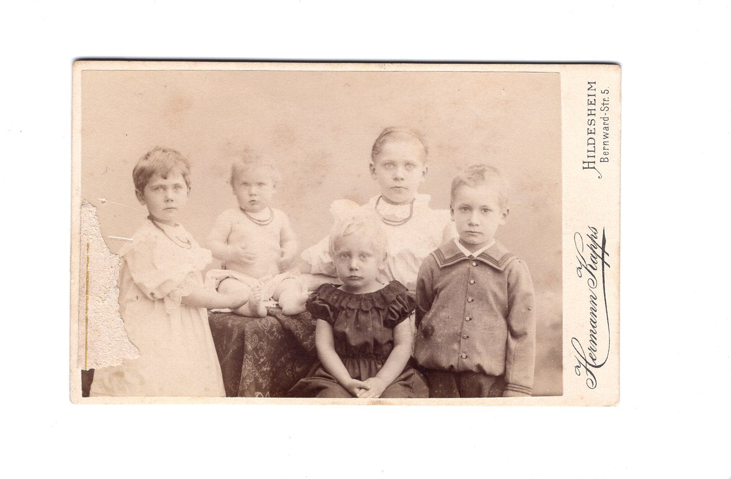 Fotografie Niedliche kleine Kinder / benannt - Hildesheim 1890er