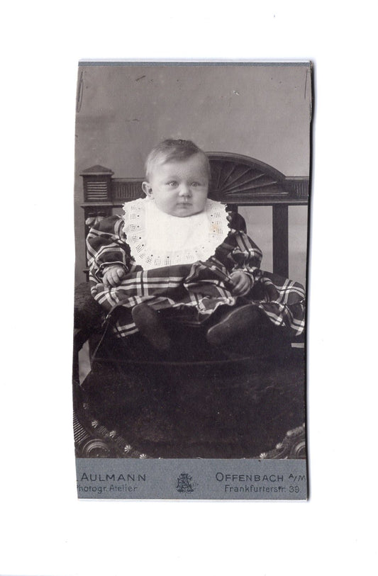 Fotografie Schönes Kinderbild / Baby - Offenbach am Main 1900er