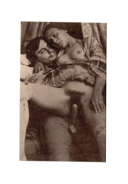 Ansichtskarte Akt / Erotik / Erotische Szene