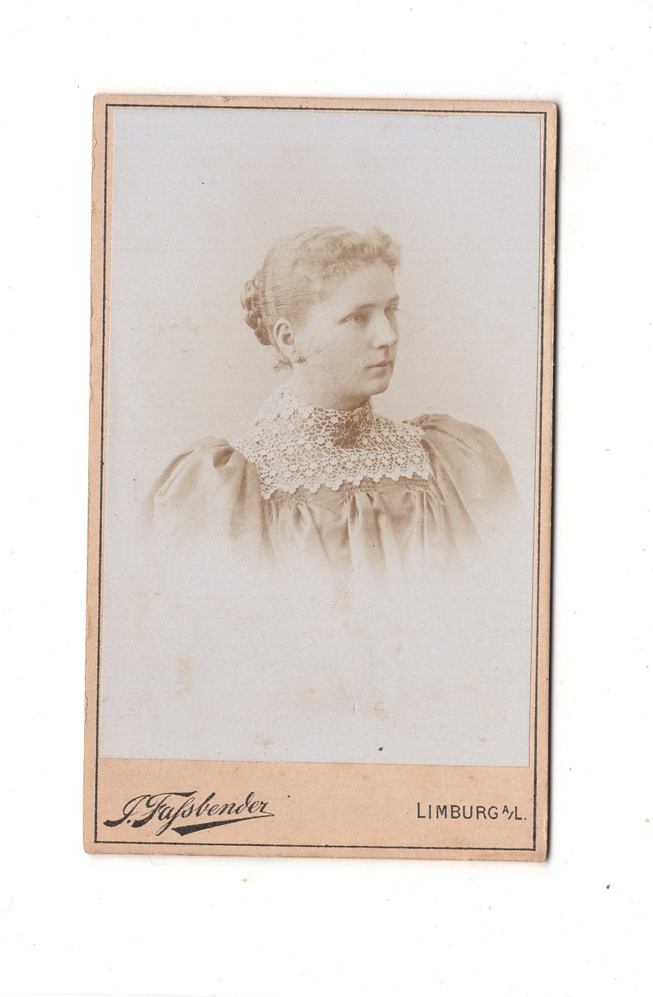 Fotografie Damenportrait - Limburg an der Lahn 1890er / CDV C1-06