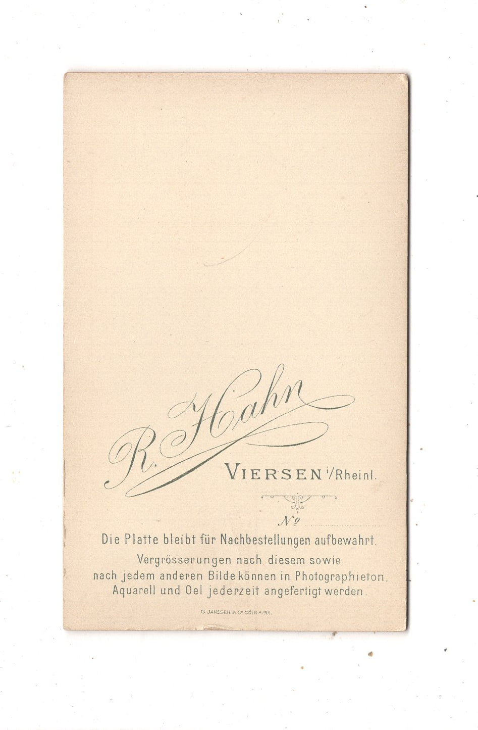 Fotografie Feine Dame in Tracht - Viersen um 1900