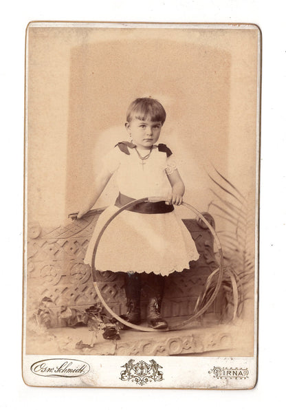 Fotografie Niedliches kleines Mädchen - Pirna 1890er / CAB U-25