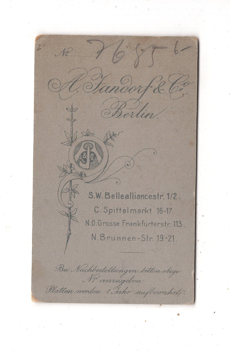 Fotografie Niedliches kleines Kind - Berlin um 1900