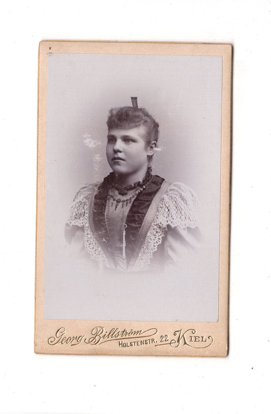 Fotografie Damenportrait - Kiel 1890er / CDV C1-06