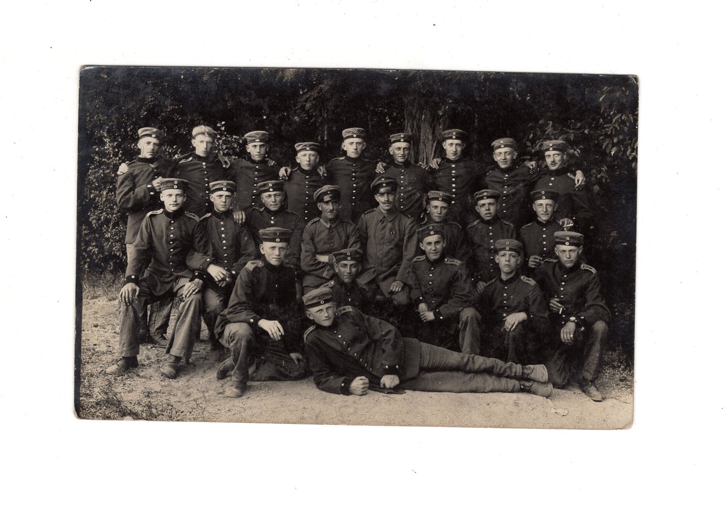 Ansichtskarte Gruppenbild Soldaten