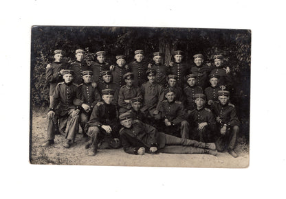 Ansichtskarte Gruppenbild Soldaten