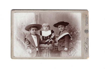 Fotografie Niedliche kleine Kinder / benannt - Rosenheim & Grafing 1900er