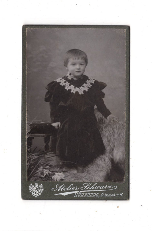 Fotografie Niedliches kleines Kind - Nürnberg 1900er