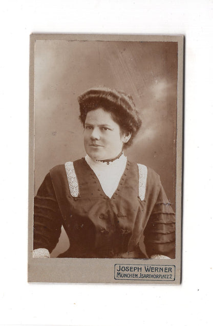 Fotografie Damenportrait - München 1900er / CDV C1-06