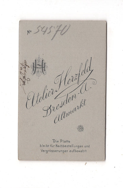 Fotografie Feines junges Mädchen - Dresden um 1900 / CDV L1-27