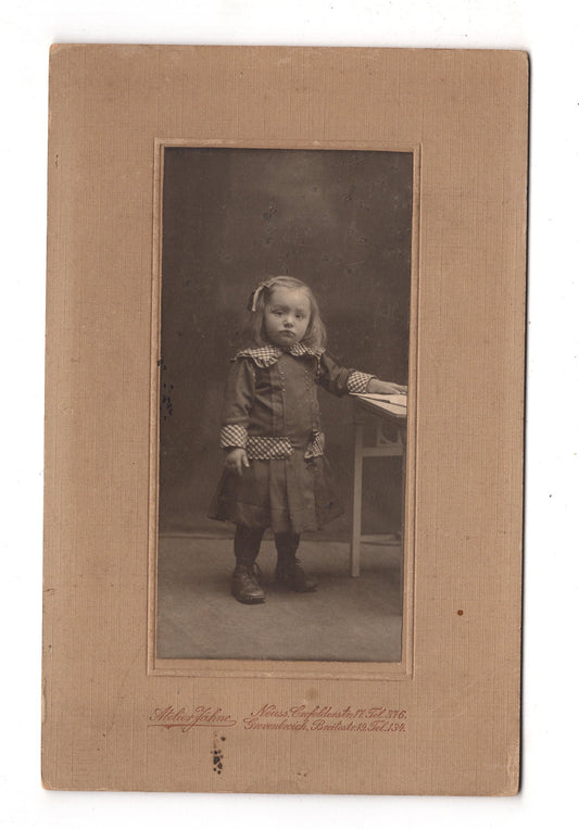 Fotografie Niedliches kleines Mädchen - Neuss / Grevenbroich 1910er / CAB U-26