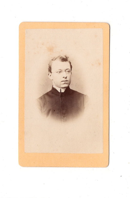 Fotografie Herrenportrait / Geistlicher - Mönchengladbach 1860er / CDV C1-25