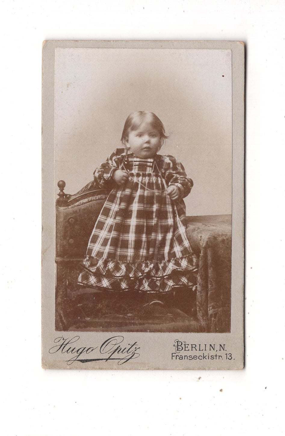 Fotografie Niedliches kleines Kind - Berlin um 1900