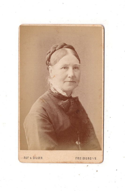 Fotografie Damenportrait - Freiburg im Breisgau 1870er / CDV N1-17