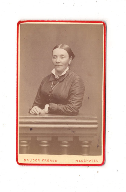 Fotografie Feine Dame - Neuchatel um 1880
