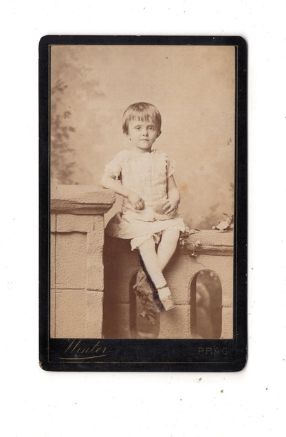 Fotografie Niedliches kleines Kind - Prag um 1880