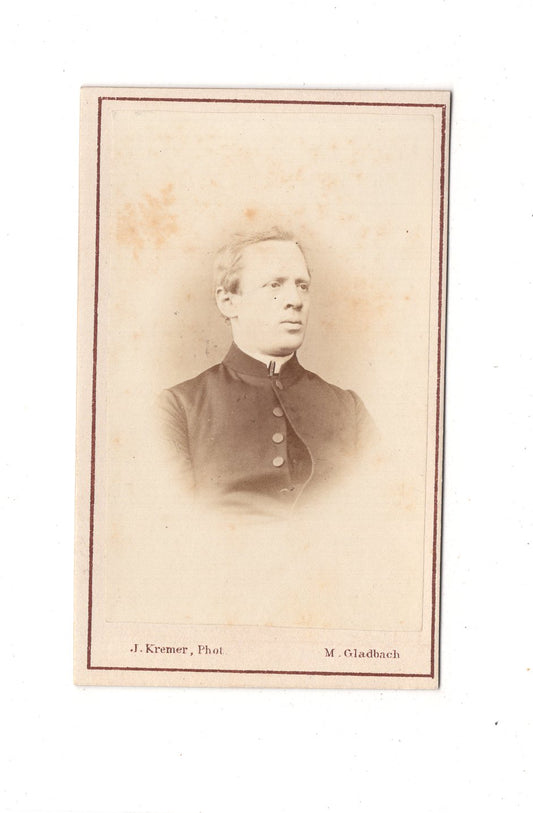 Fotografie Herrenportrait / Geistlicher - Mönchengladbach 1860er / CDV C1-25