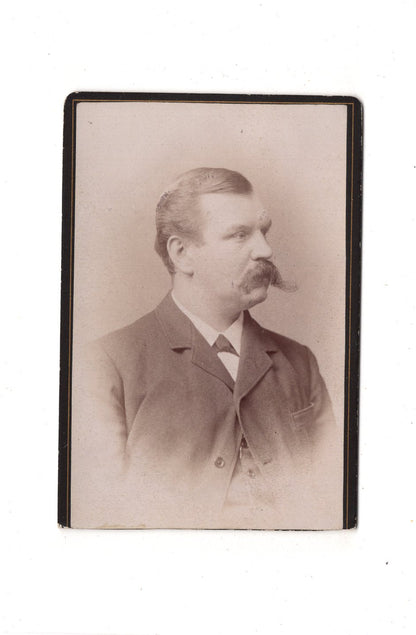 Fotografie Herrenportrait - Düsseldorf 1880er / CDV C1-25
