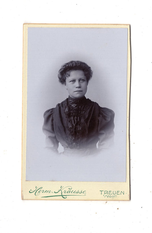 Fotografie Damenportrait - Treuen im Vogtland 1890er / CDV N1-17